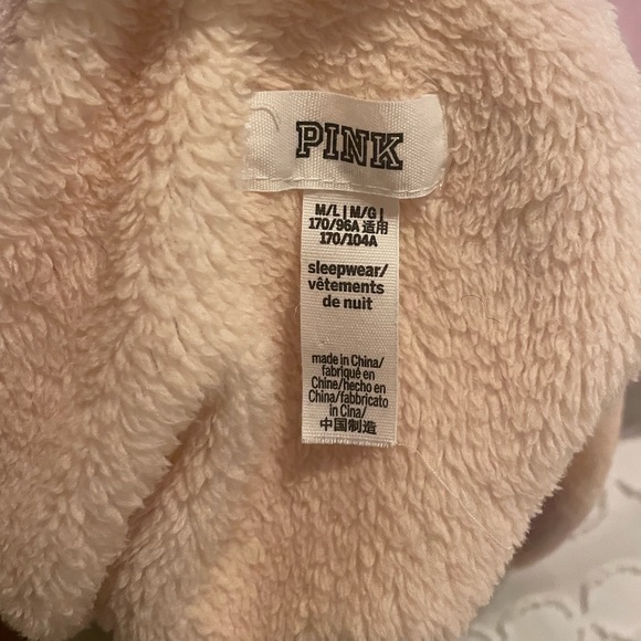 PINK Fluffy Robe - Picture 5 of 5